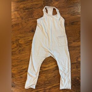 Be Mi Los Angeles 100% Combed Cotton cream Sleeveless Racer Back Romper 4-5 nice